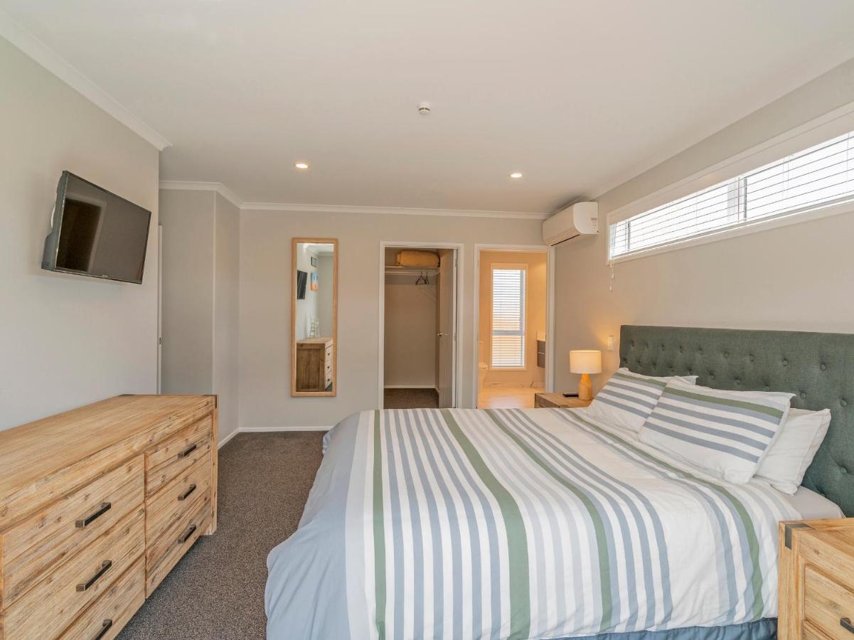 Modern Beach Pad - Whitianga Holiday Home Екстериор снимка